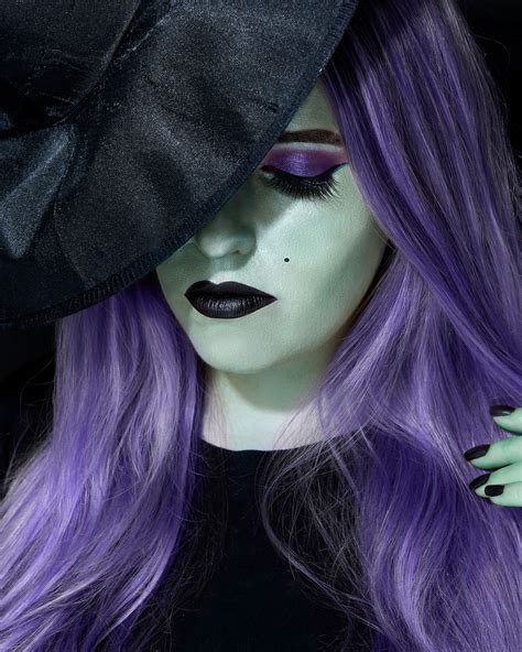 Black and purple witch cistume